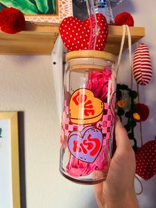 VDAY HEARTS 20oz GLASS 20oz GLASS CUP (LID/STRAW SOLD SEPARATELY)